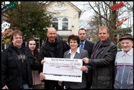 Wir sind die bank mit den zufriedensten kunden. Sparda Bank Sudwest Eg Sparda Bank Sudwest Spendet 3000 Fur Kunst Ist Bildung In Alzey