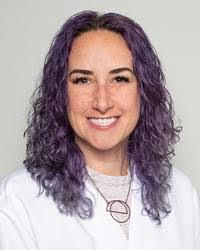 Candice Dee's Instagram, Twitter & Facebook