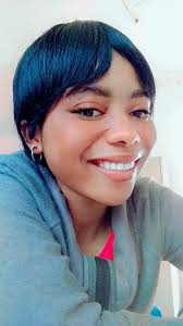 💧💧💧Le Tik tokeur très aimé des camerounais René Ateba se prononce sur le  doctorat de Indira Baboke lisons ❗🔴 ''Indira quand tu deviens docta à 23  ans, tu veux que nos parents