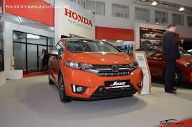 You will hear a click when. 2015 Honda Jazz Iii 1 3 I Vtec 102 Hp Technical Specs Data Fuel Consumption Dimensions