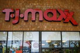 Deer Breaks Into T J Maxx Store On Staten Island Tj Maxx Sell Car Home Improvement Companies