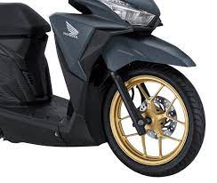 Honda melakukan update warna vario 150 terkesan elegan dan ekslusif kalem dan ng norak. 2 Warna Baru Honda Vario 150 2017 Versi Black Matte Pakai Velg Warna Gold Harga Rp 21 175jutaan Warungasep