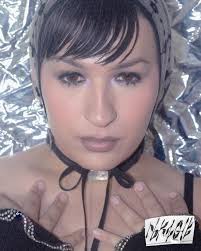 GIVING OONTZ ND BOOTS NEON GROTTO