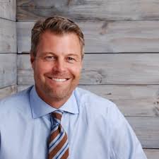 Chris Lindner's Instagram, Twitter & Facebook