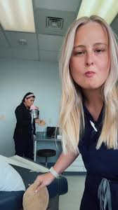 Ida Martinez (@idamartinez)