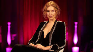 Switzerland's next topmodel is a swiss reality television series and the second local adaptation based on tyra banks' america's next top model after supermodel which aired in 2007 and 2008 on. Switzerland S Next Topmodel Manuela Frey Ist Die Schweizer Heidi Klum Wir Wollen Models Die Gesund Aussehen