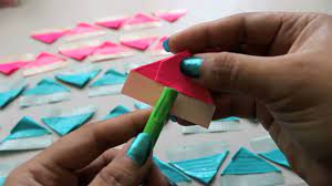 Even so, i would still recommend any of the duct tape kits by alex as a great present idea because it teaches girls how to use duct tape to make their own totes, jewelry or duct tape flowers. Diy Duct Tape Flower Pen Youtube