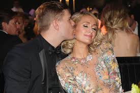 Feb 18, 2021 · how many times has paris hilton been engaged? Paris Hilton Postpones Her Wedding And All The Other Engaged Celebrities May Just Follow Suit Vanity Fair