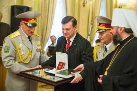 Кравчук леонід макарович, перший президент україни мандзюка олега андрійовича, президента федерації кікбоксінгу україни Golovu Radi Advokativ Zakarpatskoyi Oblasti Nagorodili Ordenom Chesti Foto Zakarpattya Onlajn