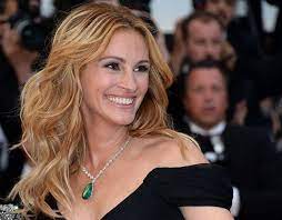 Julia fiona roberts never dreamed she would become the most popular actress in america. Nvbbmcqkgto9mm