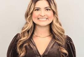 Nicole Blume's Instagram, Twitter & Facebook