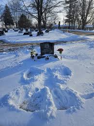 túmulo do meu irmão : rCemeteryPorn