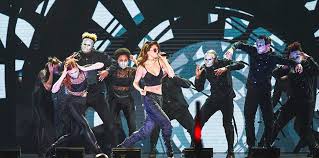 Selena gomez performed live for the first time in malaysia on the 25th july 2016. Live Review Selena Gomez Revival Tour Live In Bangkok Asialive365