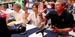 Toys r us canada will soon have a new owner as part of a deal that will see retail entrepreneur doug putman take over the chain from investment conglomerate fairfax financial. Toys R Us Liquidation Ex U M Ad Brandon Couldn T Save Retailer