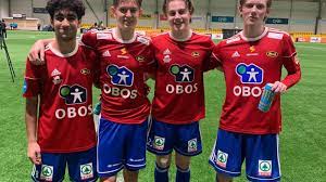 Han skal få litt å bryne seg på når kil får straffe etter fire minutter ut i omgangen, etter at fredrik berglie river ned spissen. Skillcamp Sommer Skeid
