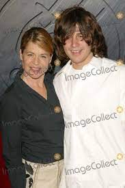 Linda Hamilton Bruce Abbott Dalton Bruce Celebrity Families Celebrities Celebrity Photos