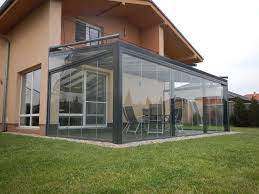De esta manera, podrás disfrutar con tu familia, en un espacio agradable de la vida al aire libre. Example Of Glazing Solutions For Porches Todocristal