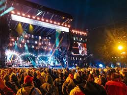 Popping It Up for Polish Idol