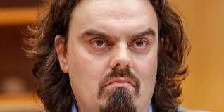 Expert: No one should ask Muslims to apologize for events in Paris