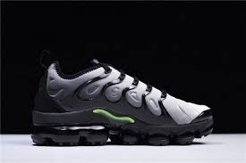 Black And White Vapormax Plus Mens Nike Air Vapormax Plus Black Volt White 924453 009 Nike Air Vapormax Mens Nike Air Nike