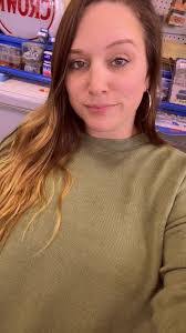 Heather Utley's Instagram, Twitter & Facebook