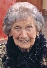 Belinda Combs's Instagram, Twitter & Facebook