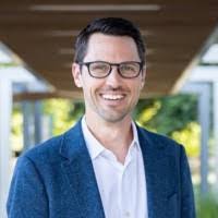 Edward Demore's Instagram, Twitter & Facebook