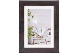Een fotolijst die geschikt is voor een foto van 15 bij 20 cm. Henzo Modern Frame 15 X 20 Cm Dark Brown Photo Frames Camera Accessories