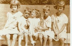 Mary Daisy “Graw” Dougan Crutcher (1900-1976)