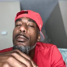 GRAND EARTH DAY TO ME 1/25 THIS JOURNEY HAS BEEN NOTHING BUT AMAZING WITH  ALL ITS GIVEN N TAKEN I FINALLY OVER STAND THE MISSION NOW. All PRAISE TO  THE UNIVERSE 🌍♒️👑✊🏾