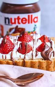 Marmiton On Instagram Variez Les Plaisirs Et Testez La Tarte Aux Fraises Choco Noisettes Au Nutella De Iletaitun En 2020 Tarte Aux Fraises Nutella Recettes Sucrees