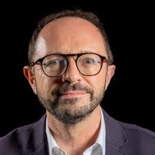 ✓En ce jour de rentrée, EUREQUIP Mobilier fabriqué en France est ravi de  vous annoncer son nouveau partenariat avec le Resah