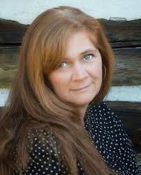 Kim Leavitt's Instagram, Twitter & Facebook