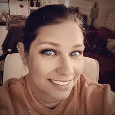 Amy Younce's Instagram, Twitter & Facebook