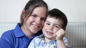 Treårig ringede 112 og reddede sin mor