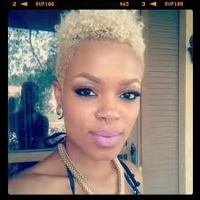 Similar to the toner, a purple shampoo helps eliminate orange or yellow hues in your hair. Naturalhair Naturalhairinspiration Follow Me On Instagram Http Instagram Com Strawberricurls Natural Hair Styles Natural Hair Color Hair Styles