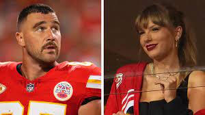 Taylor Swift e Travis Kelce em um doce momento