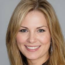 Patricia Sena's Instagram, Twitter & Facebook