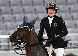 1 day ago · gold war für fünfkämpferin annika schleu fast greifbar. 9h1i3unyn1vrqm