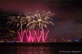 Nationalfeiertag schweiz — bundesfeiertag (französisch: Feuerwerk Am Luganersee Zum Nationalfeiertag 9 Foto Bild Europe Schweiz Liechtenstein Kunstfotografie Kultur Bilder Auf Fotocommunity