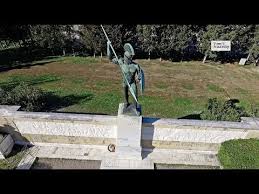 Μολών Λαβέ! Οι 300 στις Θερμοπύλες. Το πεδίο μάχης | 300 Spartans at the  Hot Gates Drone Greece - YouTube