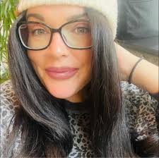 Poor Conditions at Shell Gas Station in Prospect Park