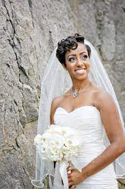 A Multicultural Black Tie Wedding In Massachusetts Munaluchi Bride Short Wedding Hair Short Hair Bride Short Wedding Dress