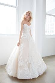 Mj354 At Mia S Bridal In Olathe Ks Ball Gowns Wedding Wedding Dresses Lace Ballgown Wedding Gown Ballgown