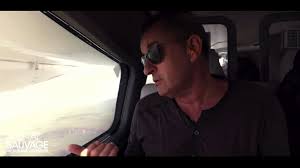 Adriana karembeu dévoile comment elle a. Replay A L Etat Sauvage Retour Sur L Aventure Avec Christophe Dechavanne Du M6