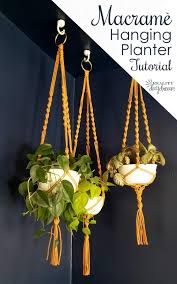 Step by step instructions for how to make a diy macrame plant hanger. How To Easy Macrame Hanging Planter Video Reality Daydream