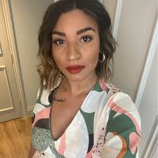 Hannah Blades Email & Phone Number