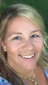 Jane Goetz's Instagram, Twitter & Facebook