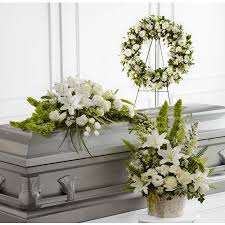 Once you choose a bouquet to send, you can then select a delivery date and we'll make sure it gets there on that day. 10 Beautiful Message Examples For Funeral Flowers