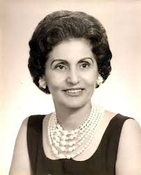 Linda Najar's Instagram, Twitter & Facebook